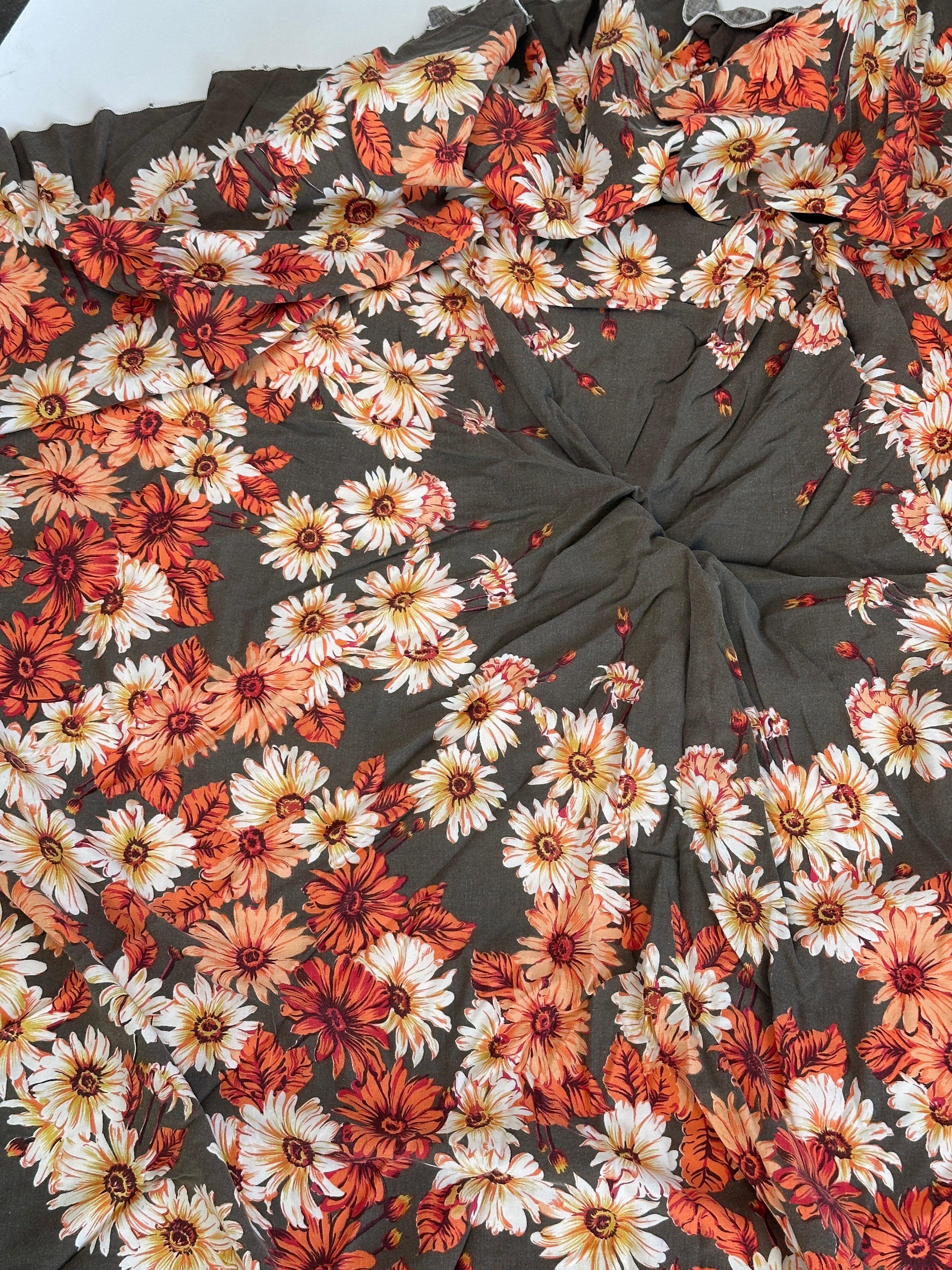 Fall Floral 3 - Vintage Fabric - Size: Round - 72" Diameter